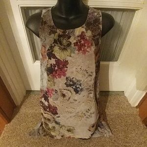 Sophie Rue Sheath Tunic Top Key Hole Back, Slits